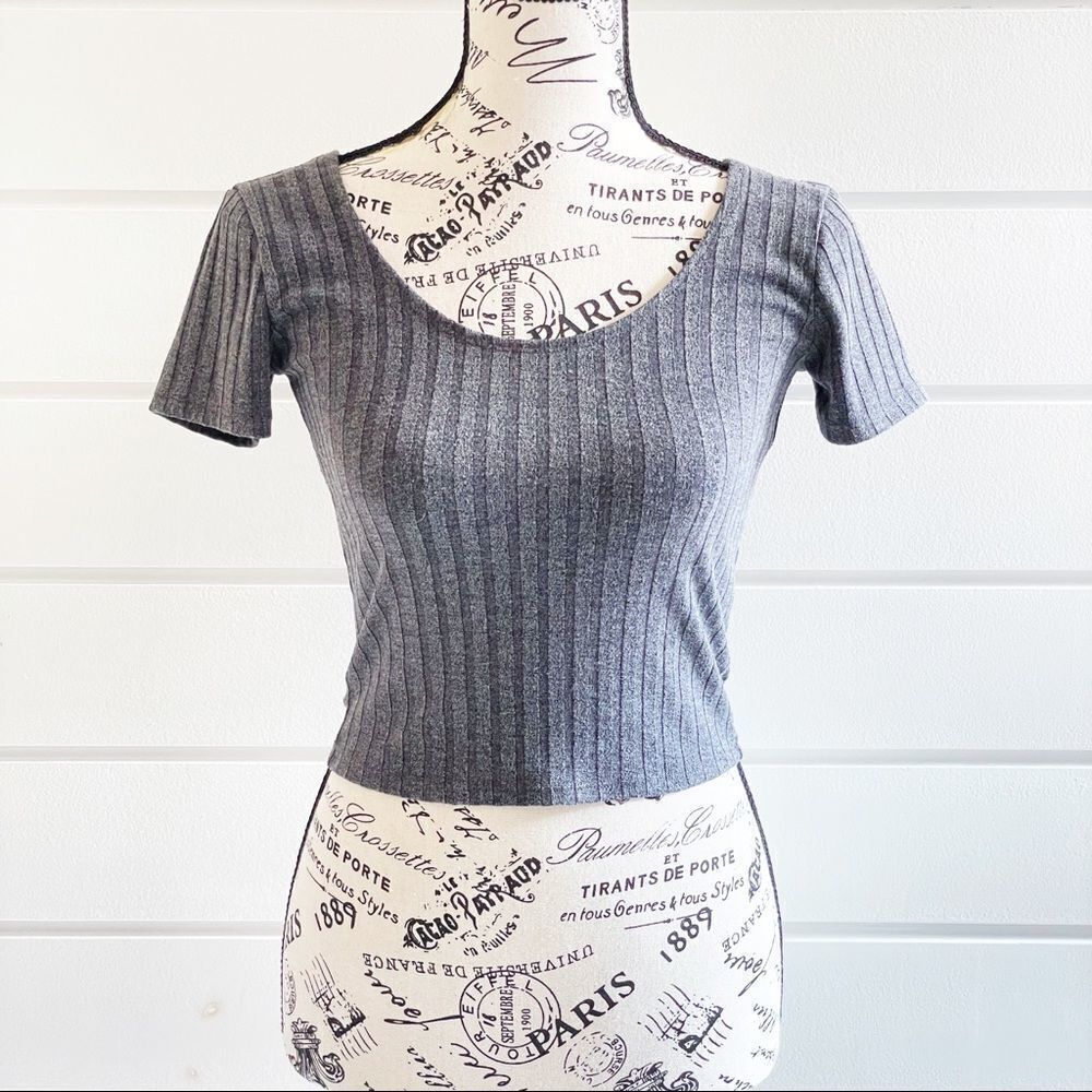 Hollister Womens Grey Ribbed Knit Square Neck Slim Fit Crop Tee Size Small